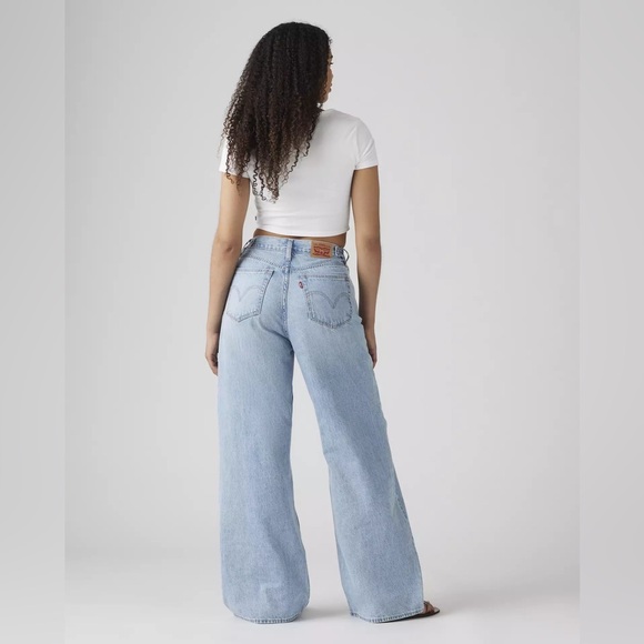 Levi's Women's High-Rise Cinch Baggy Jeans - Invested Indigo Size 30 NWT - Picture 4 of 6